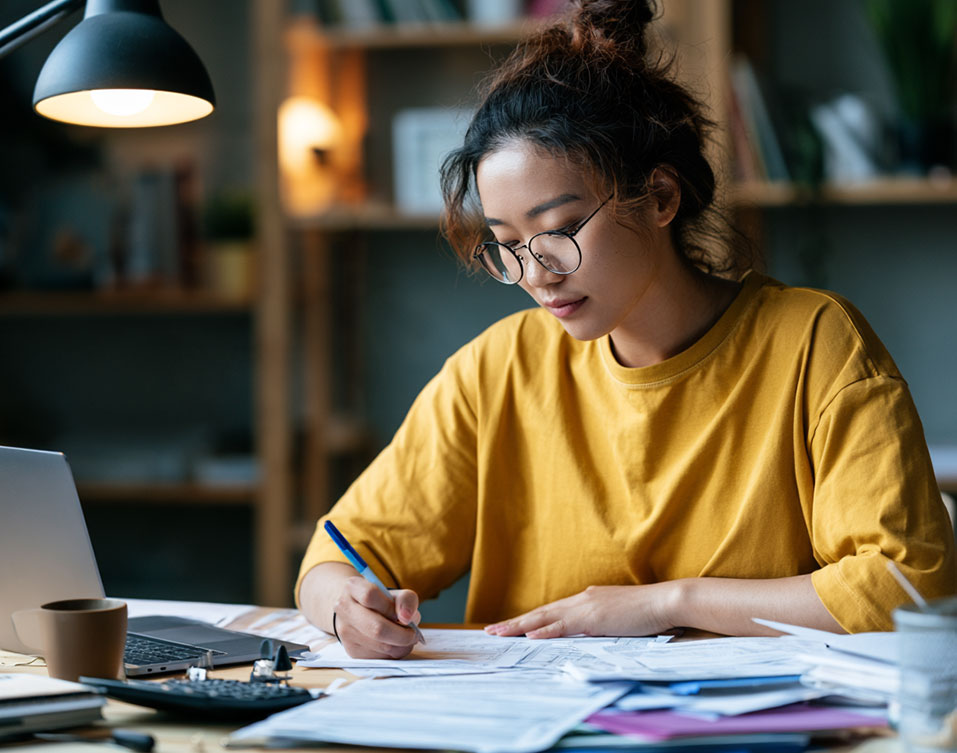 Express Entry Consultant Markham:  What Happens Before You Press Submit?